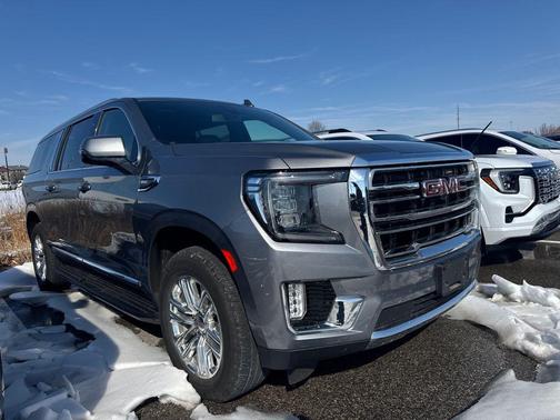 2022 GMC Yukon XL SLT