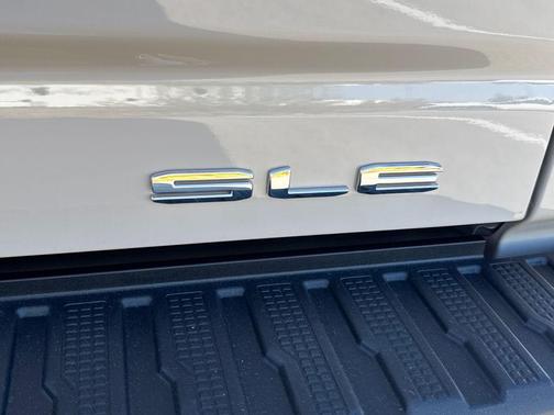 2026 GMC Sierra 2500 SLE