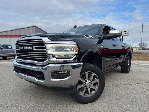 2021 RAM 2500 Laramie Crew Cab 4x4 6'4' Box