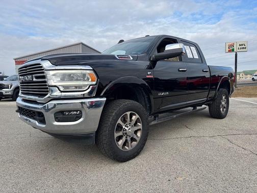 2021 RAM 2500 Laramie Crew Cab 4x4 6'4' Box
