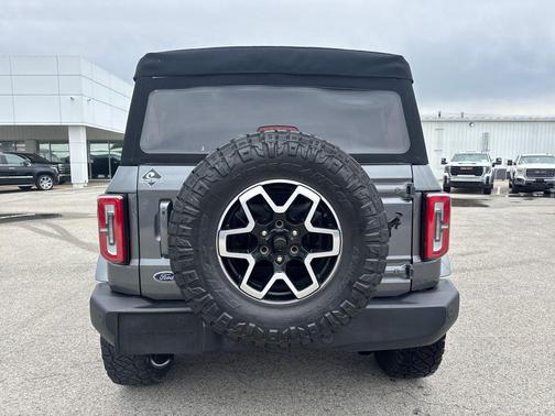 Carbonized Gray Metallic 2022 Ford Bronco Outer Banks