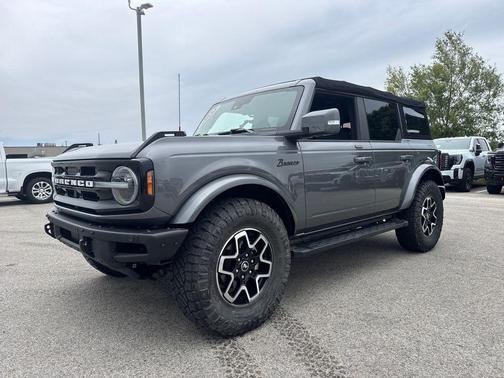 Carbonized Gray Metallic 2022 Ford Bronco Outer Banks