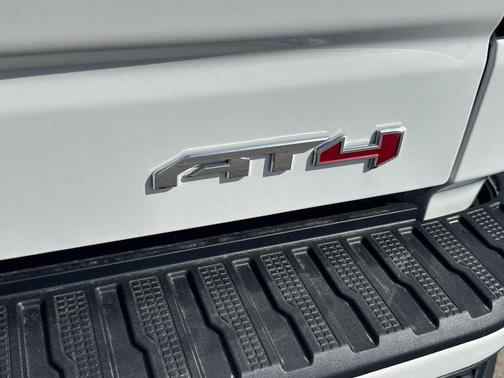 Summit White 2026 GMC Sierra 1500 AT4
