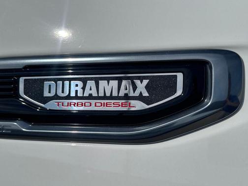 Summit White 2026 GMC Sierra 1500 AT4