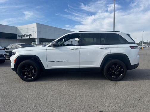2025 Jeep Grand Cherokee Altitude