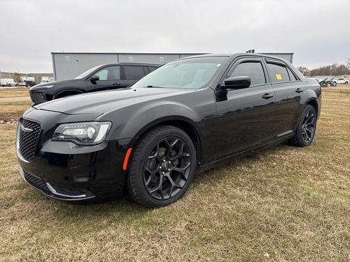 2019 Chrysler 300 Touring