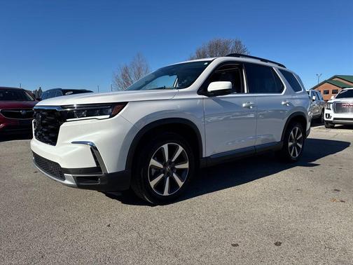 2024 Honda Pilot Touring 8-Passenger
