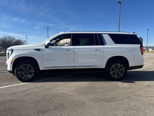 2026 GMC Yukon XL 4WD Elevation