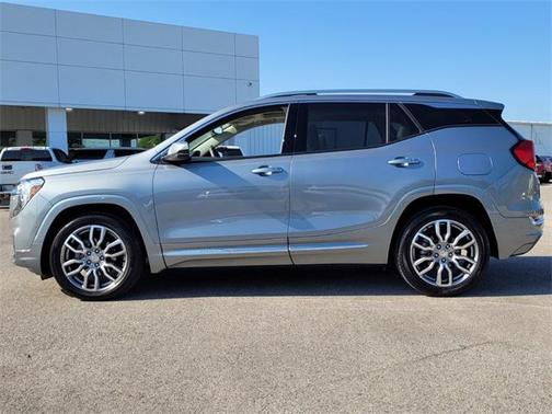 2024 GMC Terrain Denali
