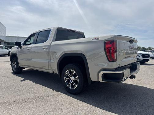 Coastal Dune 2026 GMC Sierra 1500 SLE