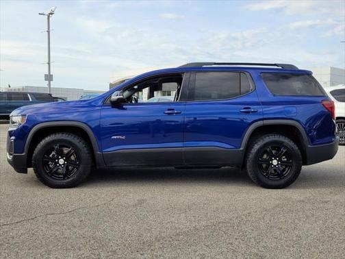 2023 GMC Acadia AWD AT4