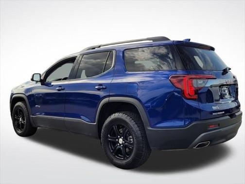 2023 GMC Acadia AWD AT4