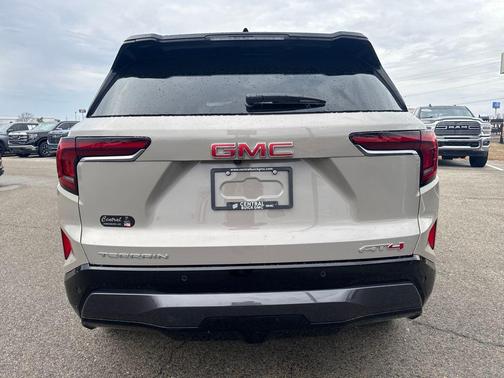2026 GMC Terrain AWD AT4