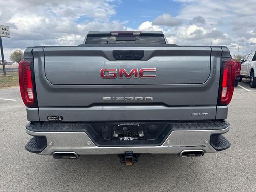 2022 GMC Sierra 1500 SLT