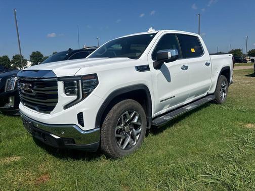 Summit White 2024 GMC Sierra 1500 SLT