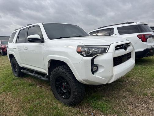 White 2022 Toyota 4Runner SR5 Premium