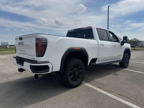Summit White 2026 GMC Sierra 2500 AT4