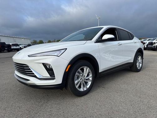 Summit White 2026 Buick Envista Preferred FWD