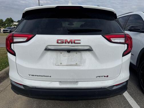 Summit White 2024 GMC Terrain AWD AT4