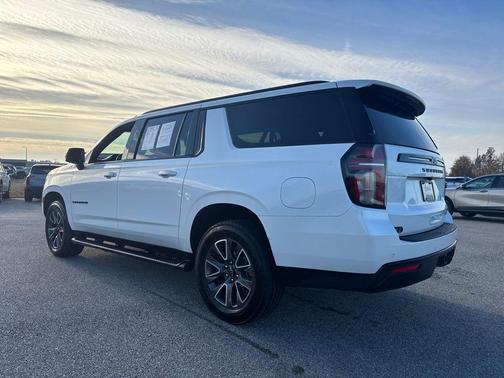 2024 Chevrolet Suburban 4WD Z71