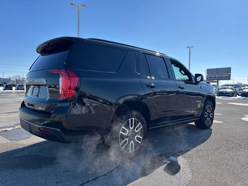 2023 GMC Yukon 4WD AT4