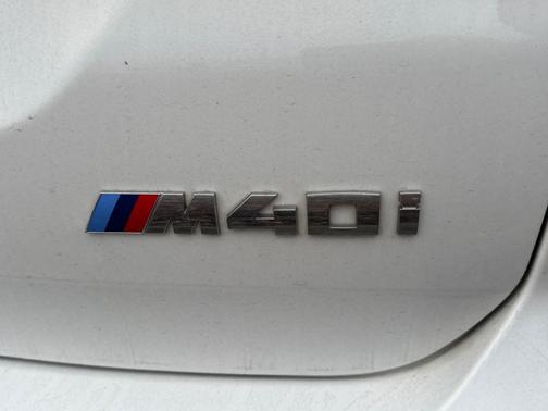 2022 BMW X3 M40i