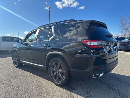 2025 Honda Pilot Sport