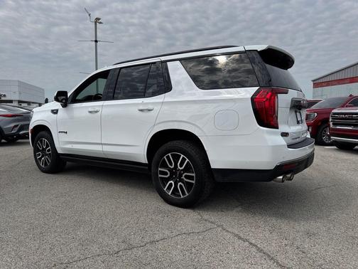 2022 GMC Yukon 4WD AT4