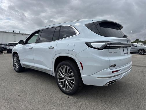 iridescent white tricoat 2026 Buick Enclave Avenir