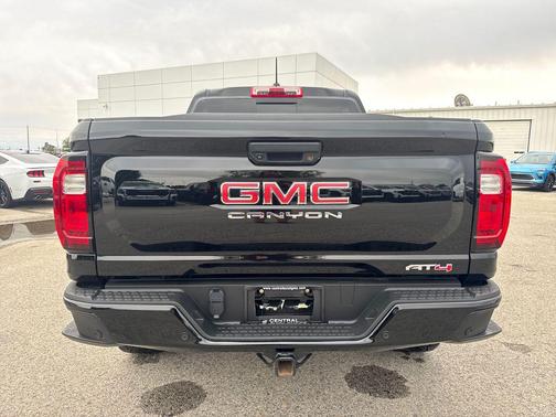 Onyx Black 2024 GMC Canyon AT4