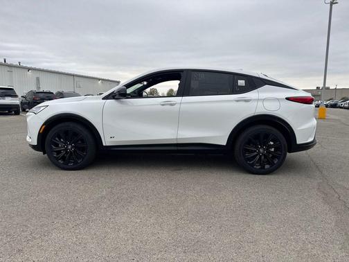 Summit White 2026 Buick Envista Sport Touring FWD