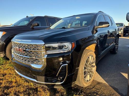 2022 GMC Acadia Denali