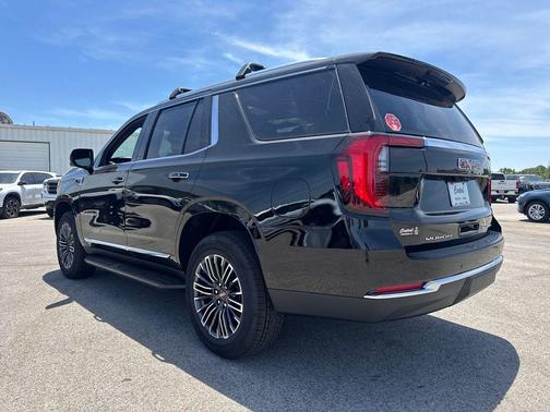 Onyx Black 2026 GMC Yukon 4WD Elevation