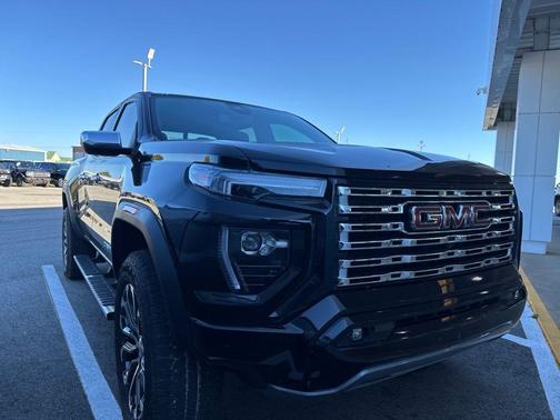 2024 GMC Canyon Denali