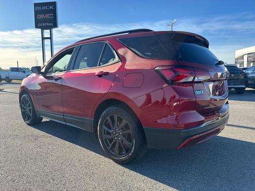 2022 Chevrolet Equinox FWD RS