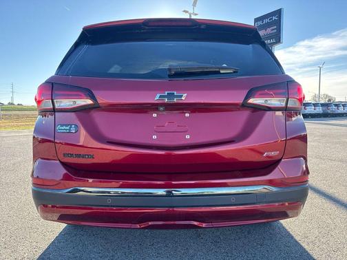 2022 Chevrolet Equinox FWD RS