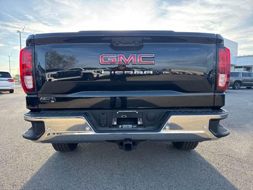 Onyx Black 2026 GMC Sierra 1500 Pro