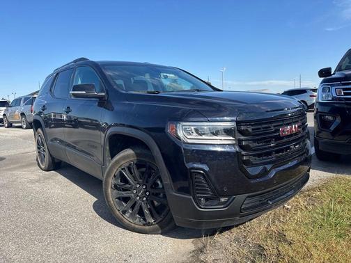2022 GMC Acadia AWD SLT