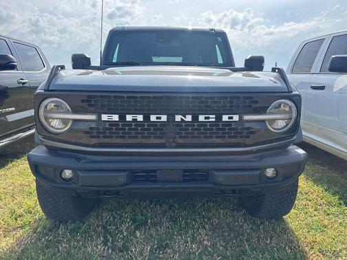 Gray Metallic 2022 Ford Bronco Wildtrak