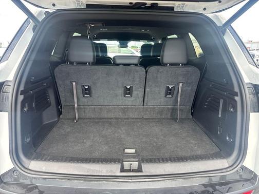 Summit White 2025 Buick Enclave Preferred FWD