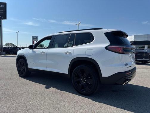 2026 GMC Acadia Elevation FWD