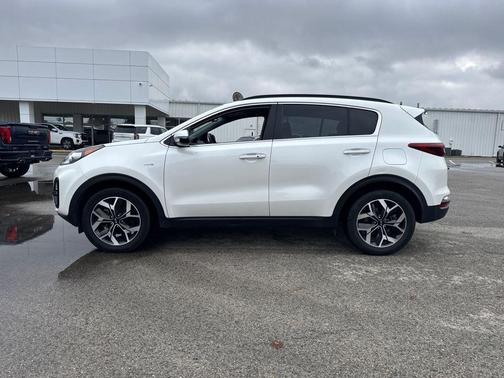 2022 Kia Sportage EX