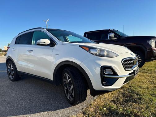 2022 Kia Sportage EX