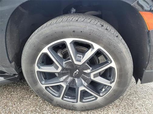 2023 Chevrolet Tahoe 4WD RST