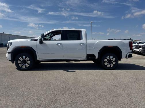 Summit White 2026 GMC Sierra 2500 Denali