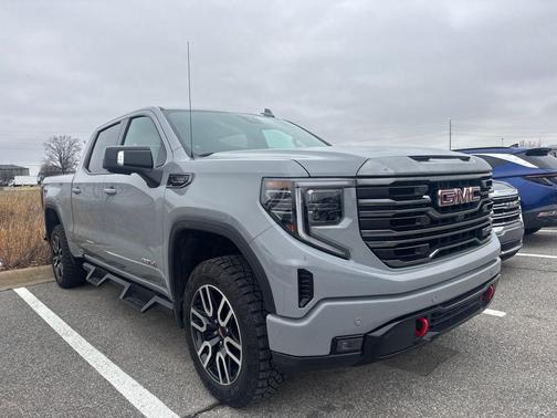 2024 GMC Sierra 1500 AT4