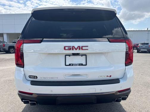 Summit White 2026 GMC Yukon 4WD AT4 Ultimate