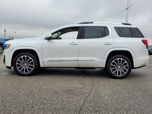 2022 GMC Acadia Denali