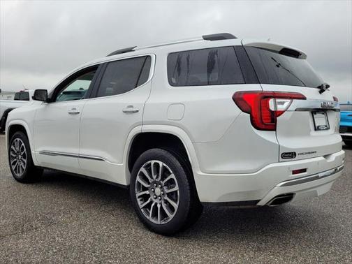 2022 GMC Acadia Denali