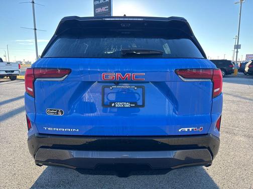 2026 GMC Terrain AWD AT4